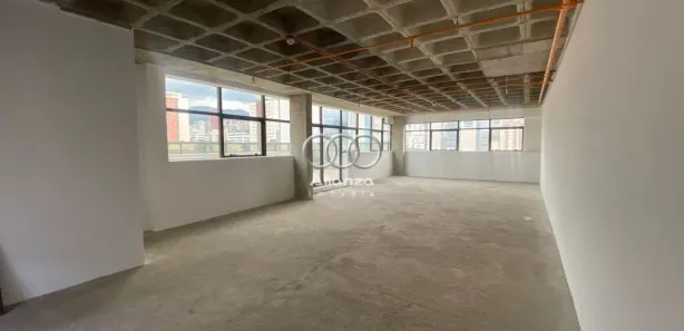 Sala Comercial para alugar, 179m² no Santa Efigênia, Belo Horizonte