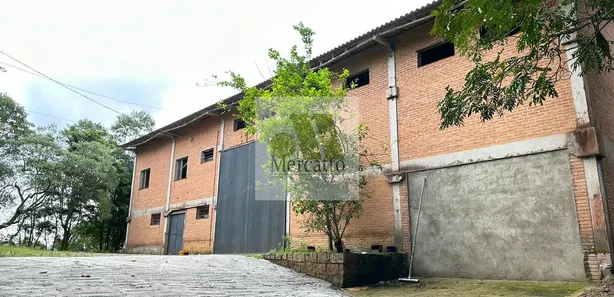 Galpão/Depósito/Armazém para venda ou aluguel, 1200m² no Centro, São Lourenço da Serra