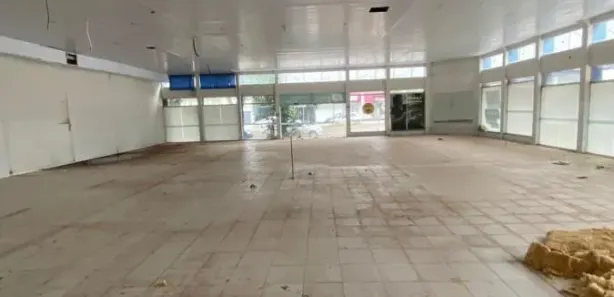Sala Comercial para alugar, 900m² no Centro, Campo Mourão