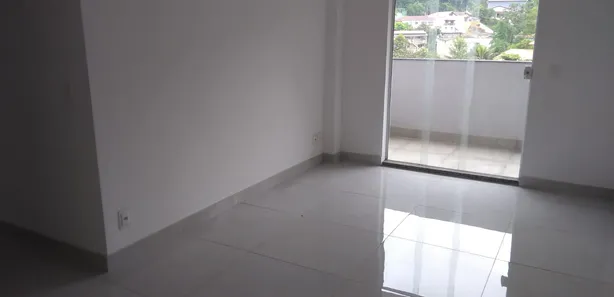 Apartamento com 2 Quartos para alugar, 70m² no Nogueira, Petrópolis