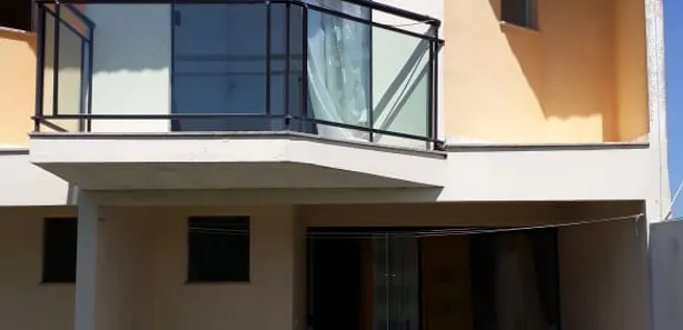 Casa com 2 Quartos para alugar, 70m² no , Araruama