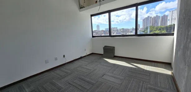 Sala Comercial à venda, 32m² no Brotas, Salvador