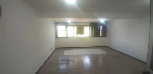 Sala Comercial para alugar, 100m² no Asa Sul, Brasília