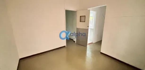 Kitnet com 1 Quarto para alugar, 35m² no Quarteirão Brasileiro, Petrópolis