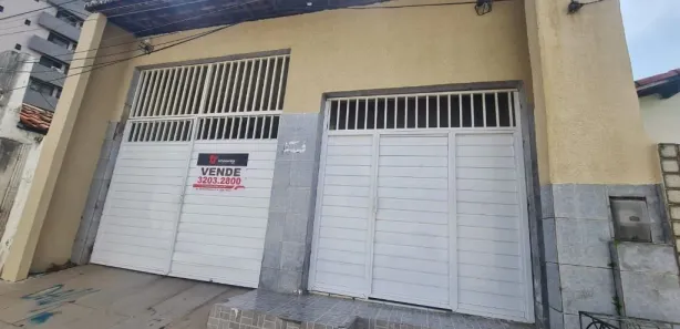 Casa com 2 Quartos à venda, 126m² no Petrópolis, Natal