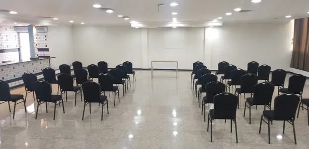 Ponto Comercial para alugar, 230m² no Taquara, Rio de Janeiro