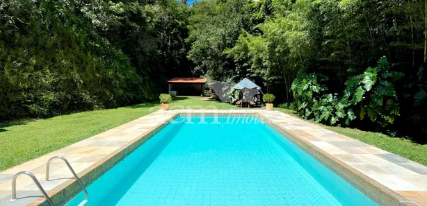 Casa com 4 Quartos para alugar, 6000m² no Cuiabá, Petrópolis