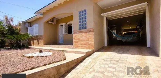 Casas à venda em Cachoeirinha, RS - Viva Real
