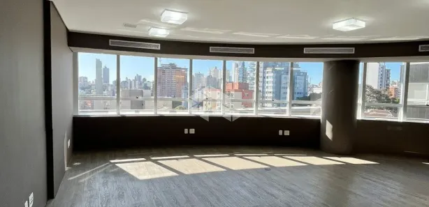 Sala Comercial à venda, 114m² no Panazzolo, Caxias do Sul