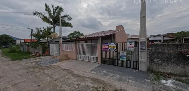 Casa com 2 Quartos à venda, 56m² no Rio da Onça, Matinhos