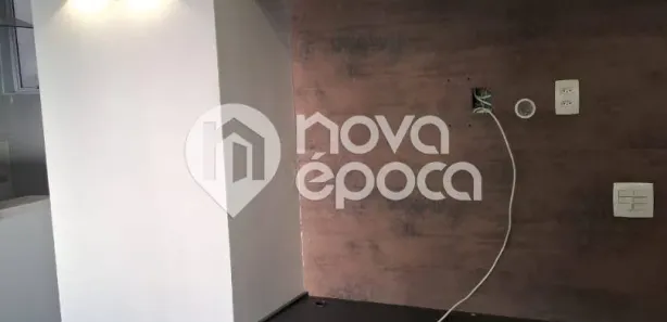 Apartamento com 2 Quartos à venda, 75m² no Leme, Rio de Janeiro