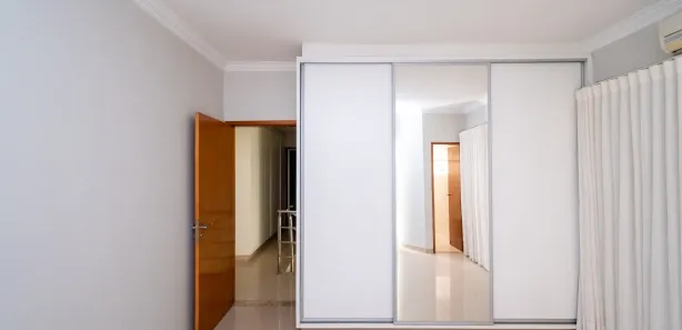 Apartamento com 4 Quartos para alugar, 340m² no Loteamento Portal do Sol II, Goiânia