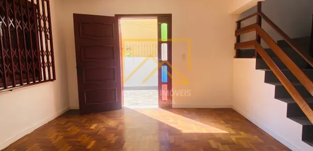 Sobrado com 3 Quartos à venda, 267m² no Vila Márcia, Cachoeirinha