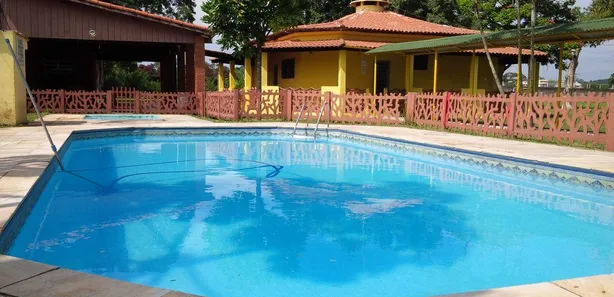 Fazenda/Sítio com 5 Quartos à venda, 1200m² no Centro, Biritiba Mirim