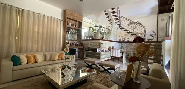 Sobrado com 3 Quartos à venda, 494m² no Candelária, Natal