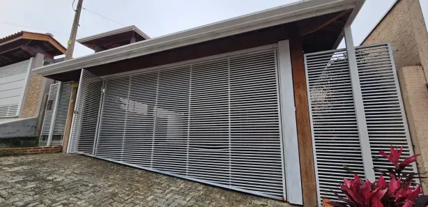 Casa de Condomínio com 2 Quartos para venda ou aluguel, 250m² no , Piracaia