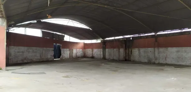 Galpão/Depósito/Armazém para venda ou aluguel, 900m² no Centro, Nova Iguaçu