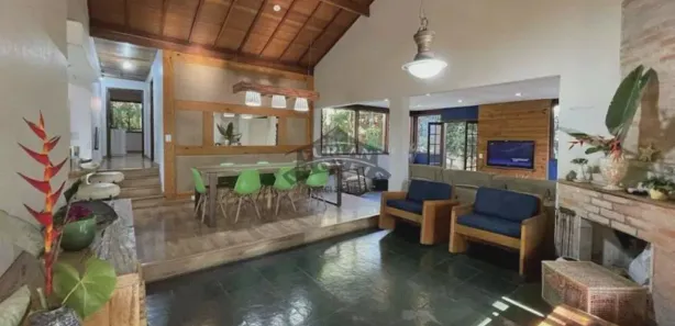 Casa de Condomínio com 4 Quartos à venda, 220m² no Jardim Ana Estela, Carapicuíba