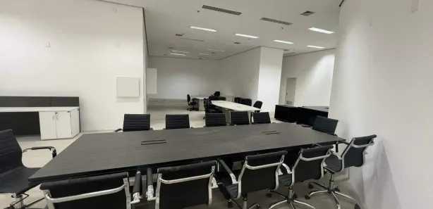 Ponto Comercial para alugar, 325m² no Santa Efigênia, Belo Horizonte