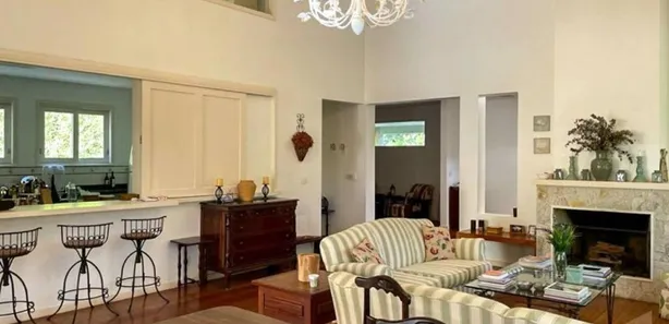 Casa de Condomínio com 7 Quartos para venda ou aluguel, 436m² no Pedro do Rio, Petrópolis