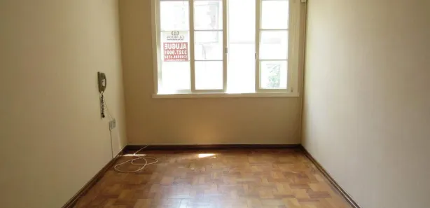 Kitnet para alugar, 45m² no Azenha, Porto Alegre