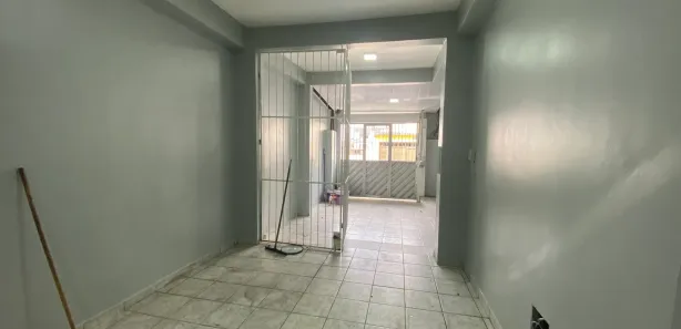 Sobrado com 4 Quartos para alugar, 400m² no Adrianópolis, Manaus