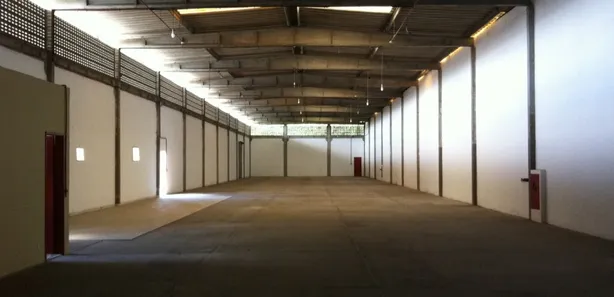 Galpão/Depósito/Armazém para alugar, 2000m² no Pirajá, Salvador