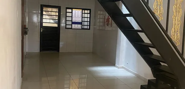 Sobrado com 5 Quartos para alugar, 140m² no Samambaia Norte, Brasília