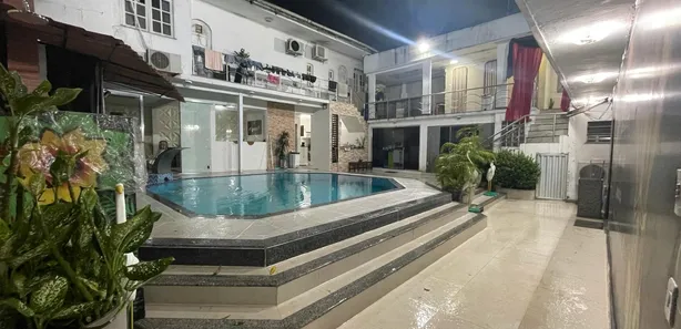 Sobrado com 6 Quartos à venda, 750m² no Aleixo, Manaus