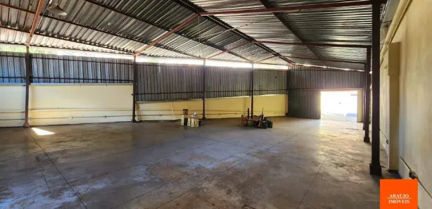 Galpão/Depósito/Armazém para alugar, 257m² no Santa Efigênia, Belo Horizonte