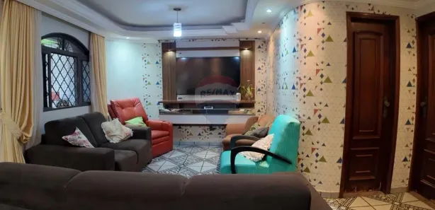 Sobrado com 4 Quartos à venda, 290m² no Samambaia Sul, Brasília