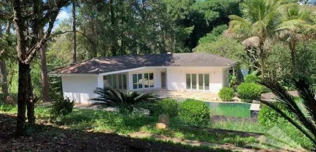 Casa de Condomínio com 3 Quartos para alugar, 650m² no Chácaras Cataguá, Taubaté