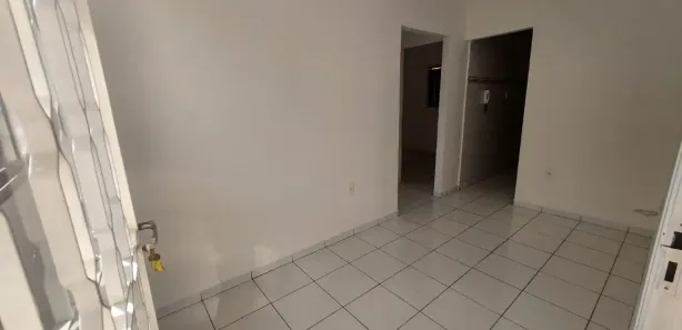 Casa com 2 Quartos para alugar, 50m² no Maria Virgínia, Belo Horizonte