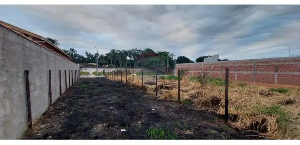 Lote/Terreno à venda, 150m² no Vila Areao, Taubaté