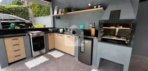 Casa com 3 Quartos para alugar, 170m² no Cuiabá, Petrópolis