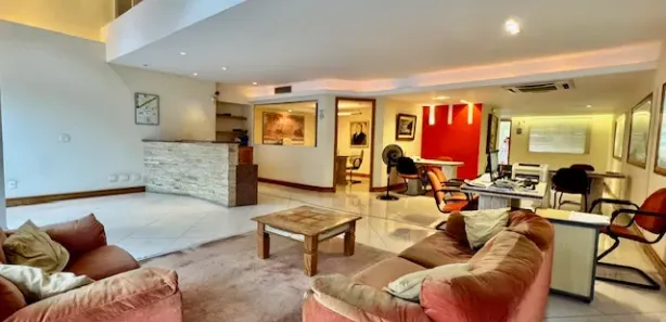 Ponto Comercial com 5 Quartos para venda ou aluguel, 300m² no Recreio dos Bandeirantes, Rio de Janeiro