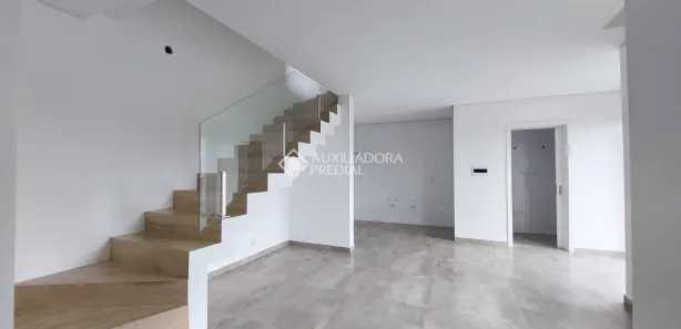 Sobrado com 3 Quartos à venda, 118m² no Parque da Matriz, Cachoeirinha