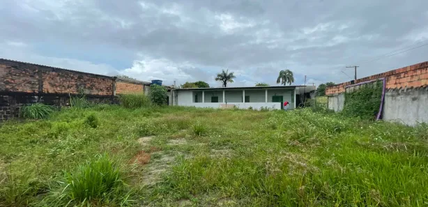 Lote/Terreno à venda, 800m² no Flores, Manaus