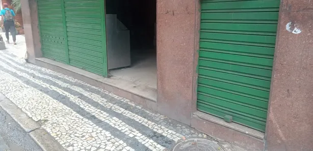 Galpão/Depósito/Armazém para alugar, 100m² no Copacabana, Rio de Janeiro