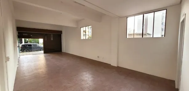Sala Comercial à venda, 121m² no Jardim América, Caxias do Sul