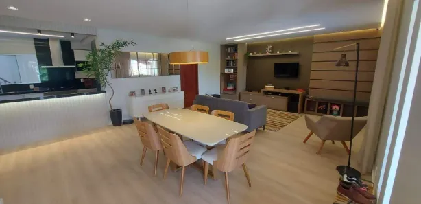 Casa com 3 Quartos à venda, 229m² no Região dos Lagos, Brasília