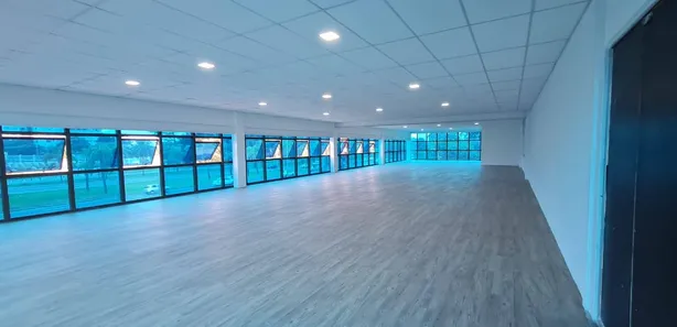 Sala Comercial para alugar, 300m² no Barra Olímpica, Rio de Janeiro