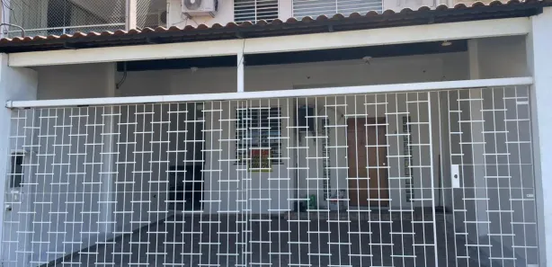 Casa de Condomínio com 3 Quartos para alugar, 100m² no São Jorge, Manaus