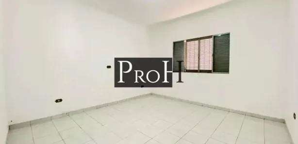 Sobrado com 3 Quartos para alugar, 256m² no Piraporinha, Diadema