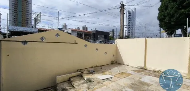 Casa com 4 Quartos para alugar, 260m² no Candelária, Natal