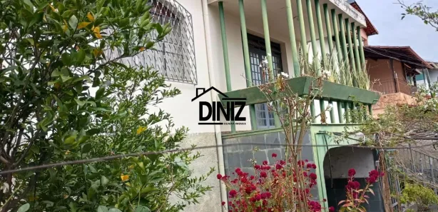 Casa com 5 Quartos à venda, 232m² no Ipê, Belo Horizonte