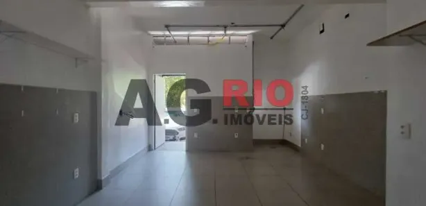 Ponto Comercial para alugar, 38m² no Vila Valqueire, Rio de Janeiro