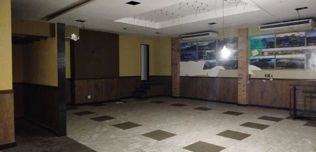 Ponto Comercial para venda ou aluguel, 800m² no Vila Valqueire, Rio de Janeiro