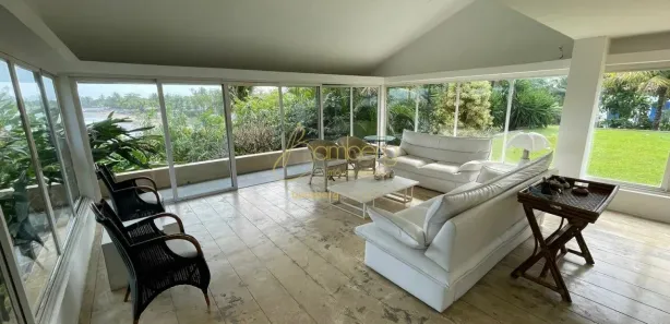 Casa de Condomínio com 4 Quartos para alugar, 393m² no Balneário Praia do Pernambuco, Guarujá
