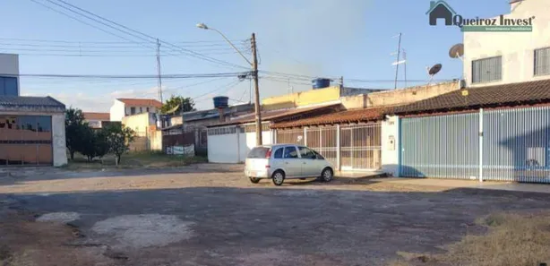 Casa com 4 Quartos à venda, 250m² no Setor Leste, Brasília
